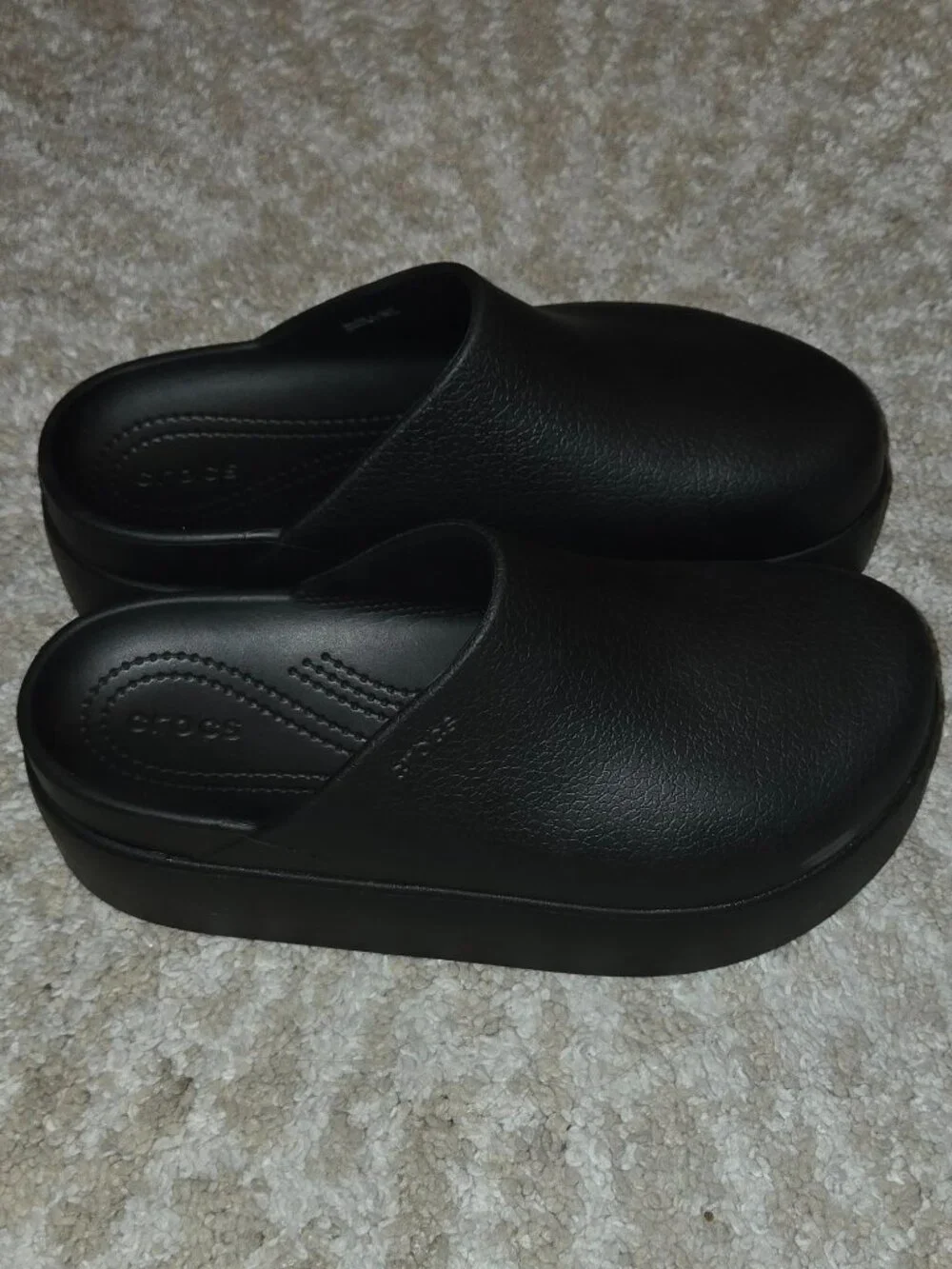 CROCS brand new